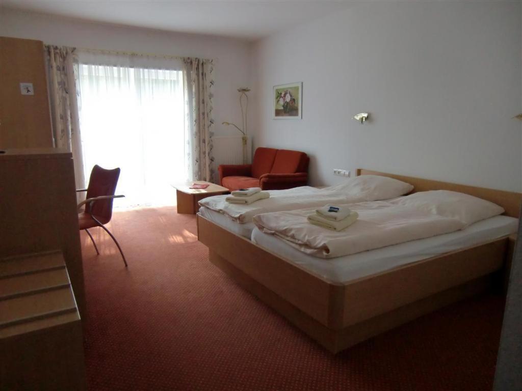 Landhaus Pfahlershof Hotel Karolinenkoog Room photo